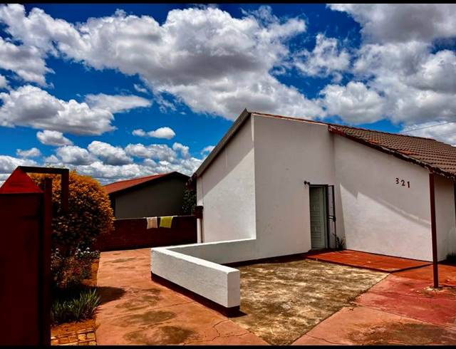 3 BEDROOM HOUSE FOR SALE IN SOSHANGUVE DD